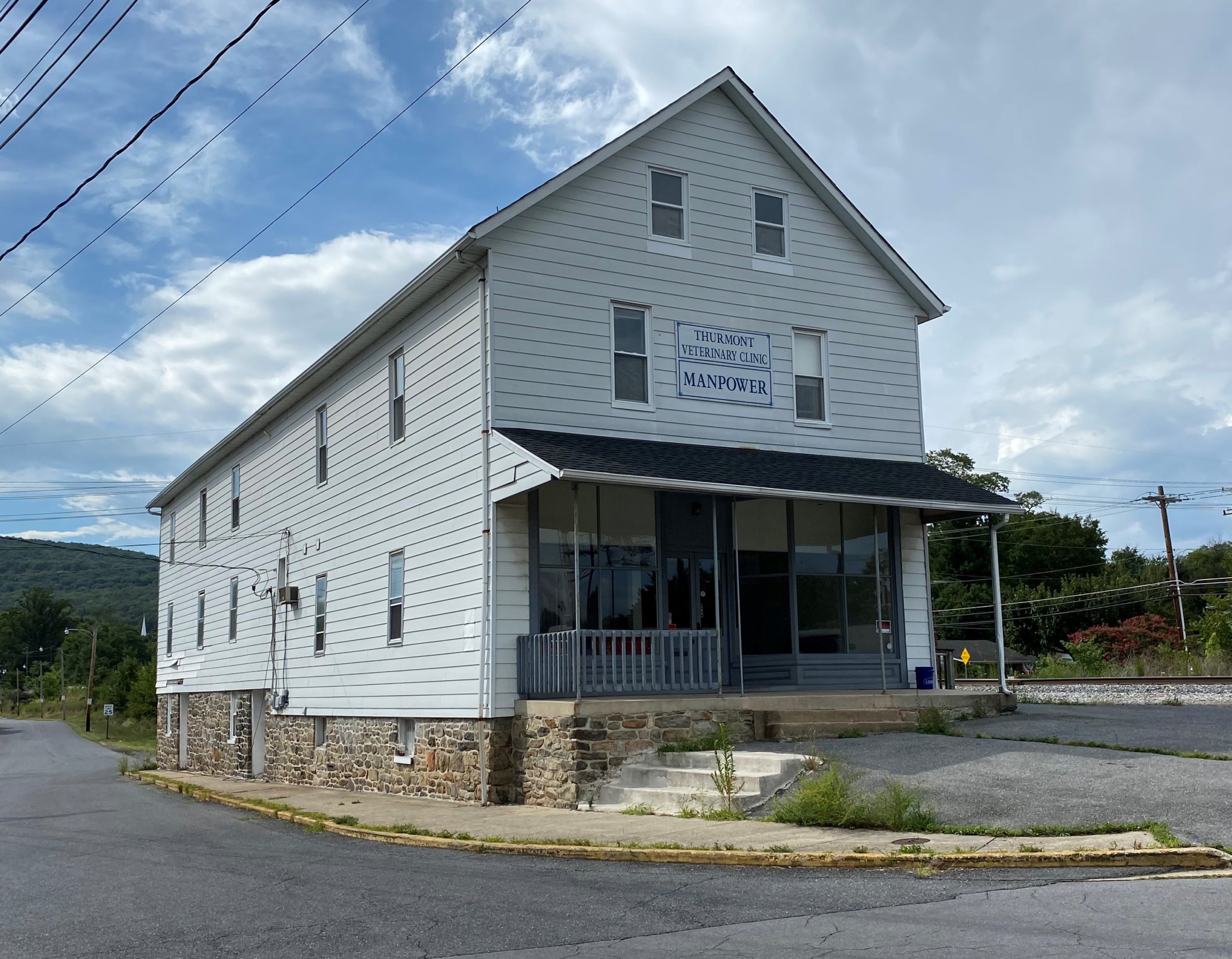 8,000 SF Free Standing Commercial Building MacRo Commercial Real Estate